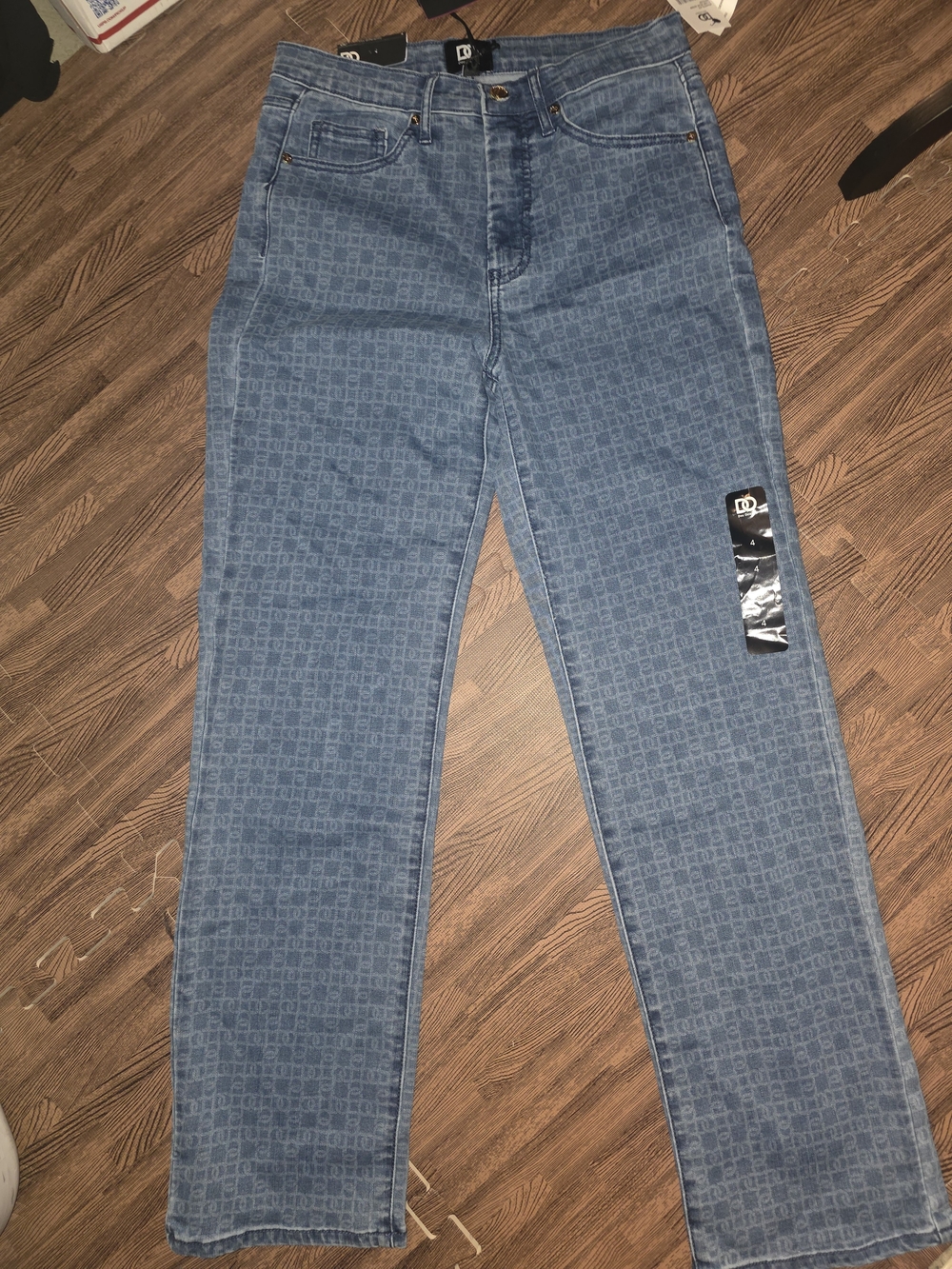 Straight Leg Patterned Denim Jeans in Blue